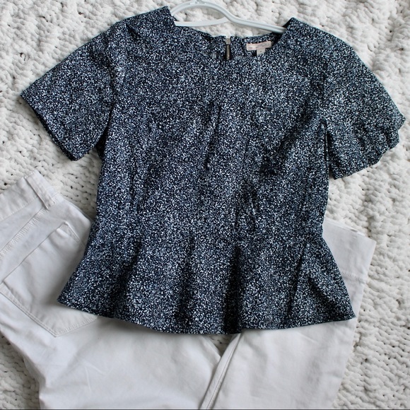 GAP Tops - Gap pleated blouse floral